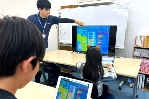 これからの社会で必要な論理的思考力を育みます。