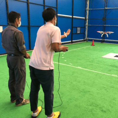 屋内で飛ばすドローン