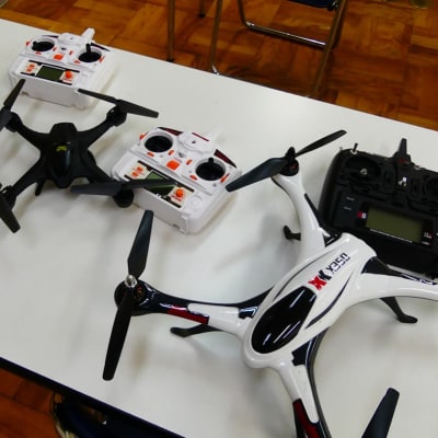 ドローン機体