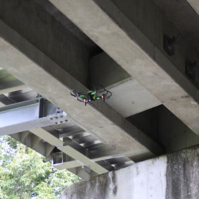 橋梁点検でのドローン活用