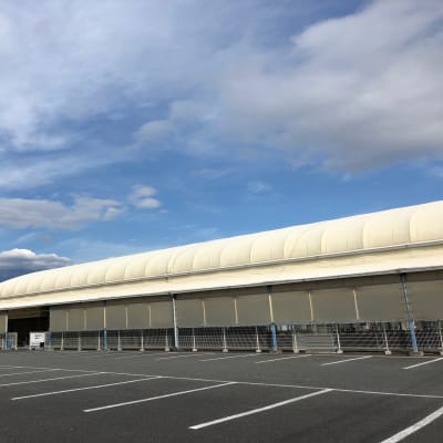 開放感のある屋内練習場(外観)