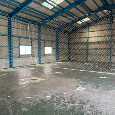 全天候型屋内練習場ですので、雨の日...