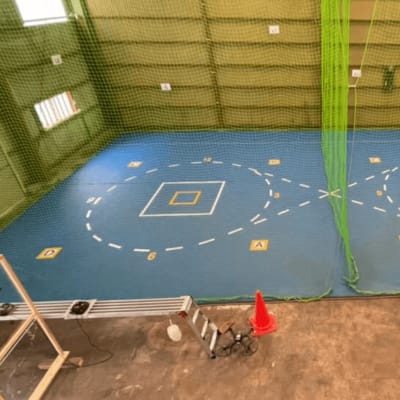 ドローン屋内練習場