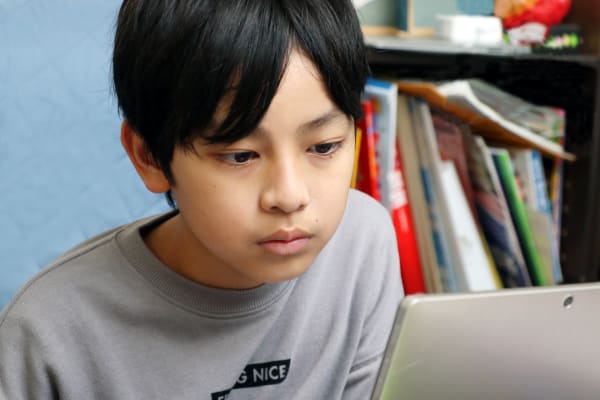 プログラミング専門校。ハイレベルなカリキュラムで実践的技術が身に付きます。