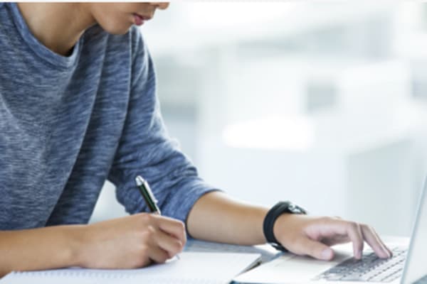 オンライン受講なので、どこでも学習できる