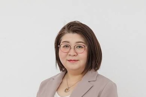 五嶋 耀祥（ごしま ひな）先生