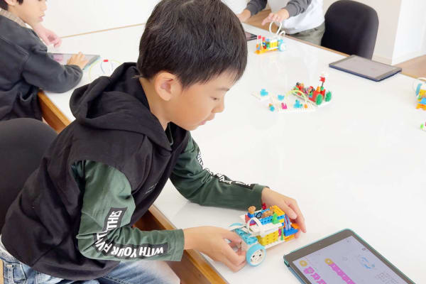 創造力と技術力を同時に伸ばすカリキュラム