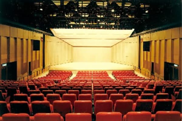 鎌倉芸術館で行う発表会で主体性・発信力を育む