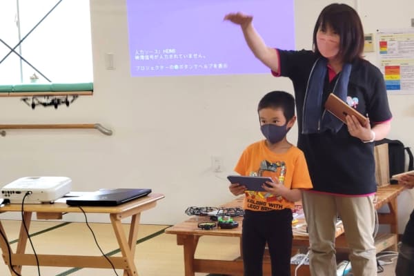 ドローン操縦・プログラミング飛行