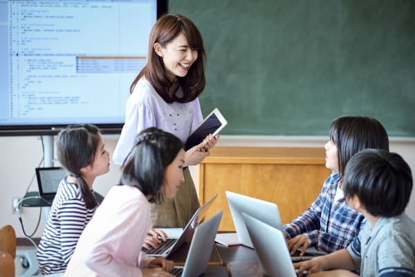 必修化前から小学校・中学校の プログラミング教育を支援
