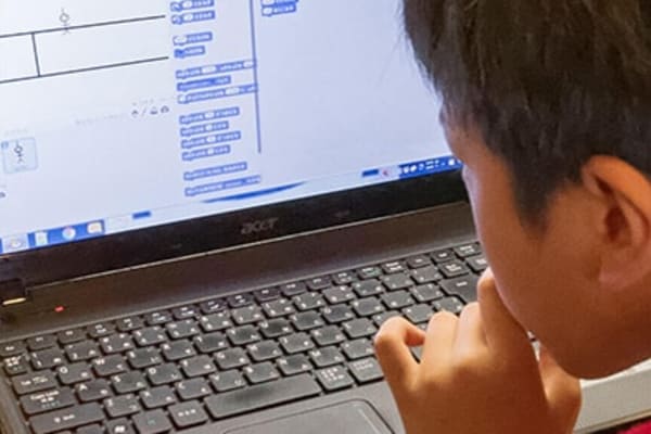 豊富な講座ラインナップで大人顔負けの早期教育