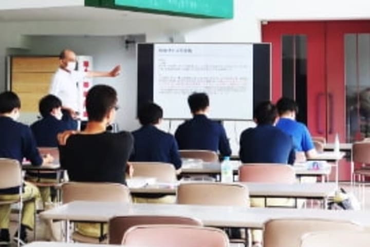 座学会場