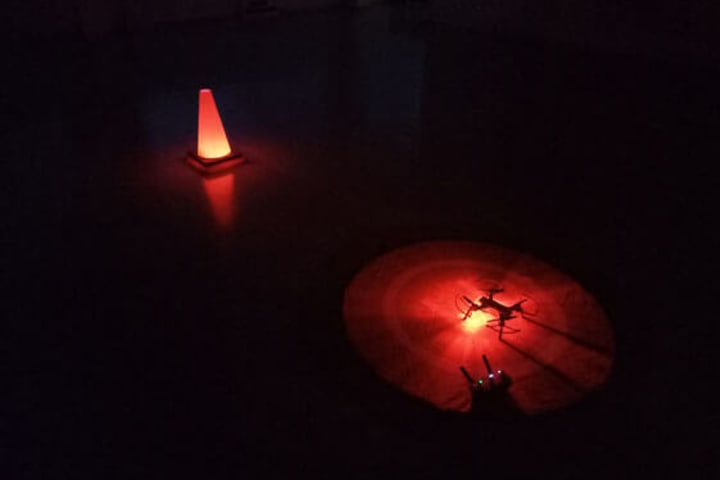 目視外・夜間飛行コース（屋内）