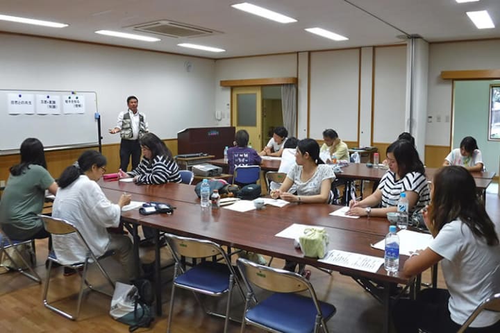 ヘルシー美里本館の別棟にあるセミナ...