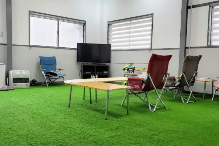 教官は農業用ドローンを中心とした講...