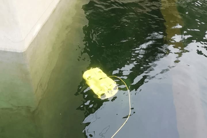 ドローン漁業　風景