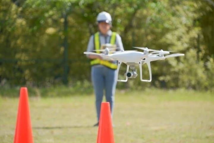 SRATドローンスクール