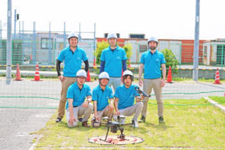 インストラクター