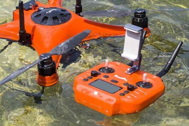 防水ドローン物件投下