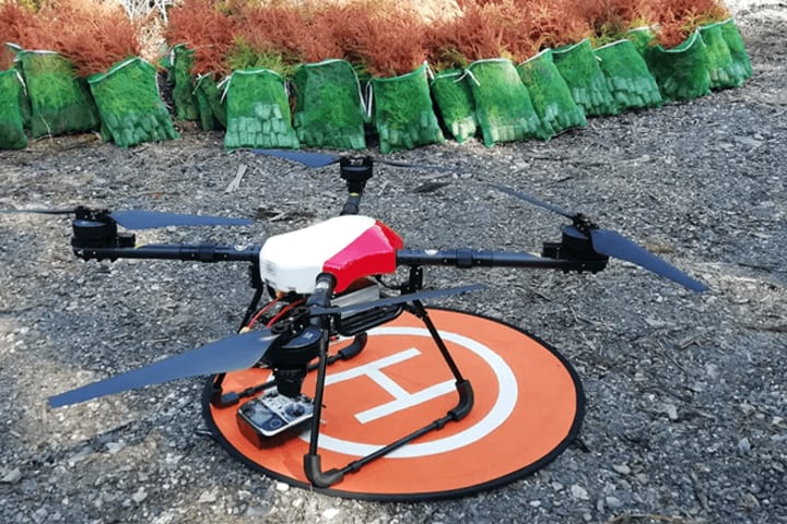 ドローン林業　使用機体