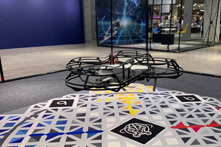 飛行経験の長いインストラクターによ...