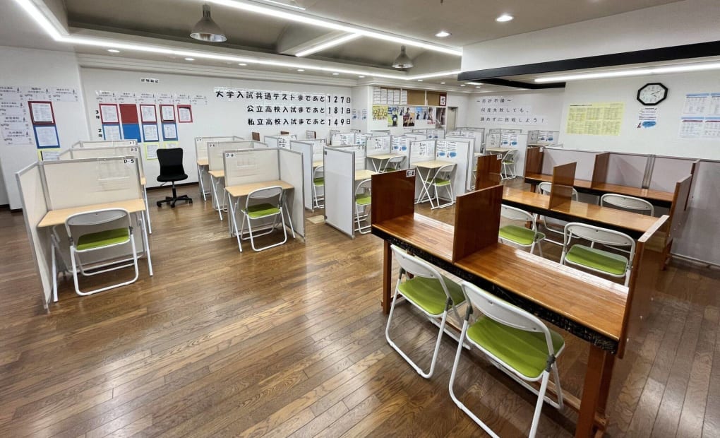 毎日個別塾5-Days吉塚校の画像