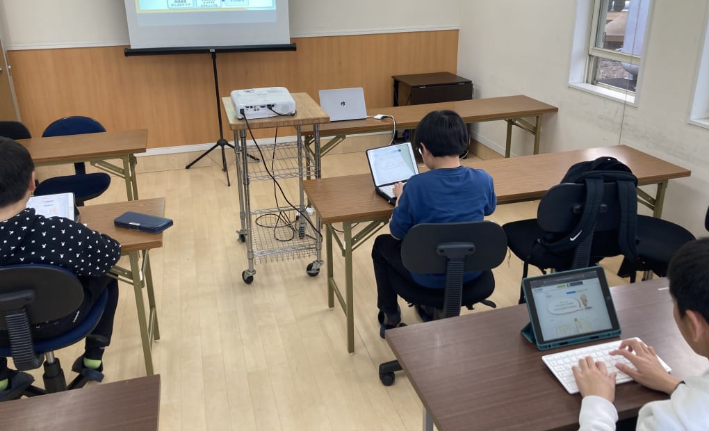 プログラミング教育 HALLO スクールIE 印西牧の原校の画像