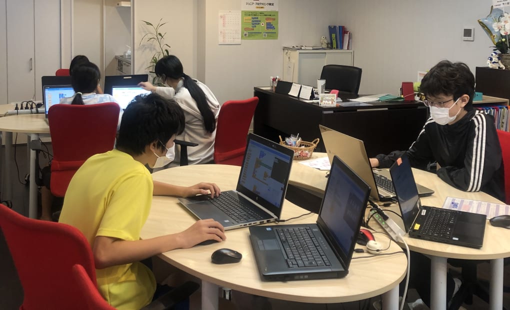 iTeen那覇銘苅校（アイティーンなはめかるこう）の画像