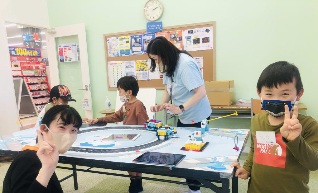 Dot.labo ロボ団高辻シャンピアポート校の画像