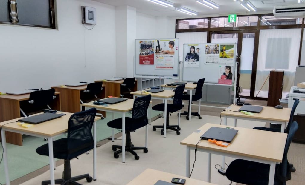 新越谷校の画像