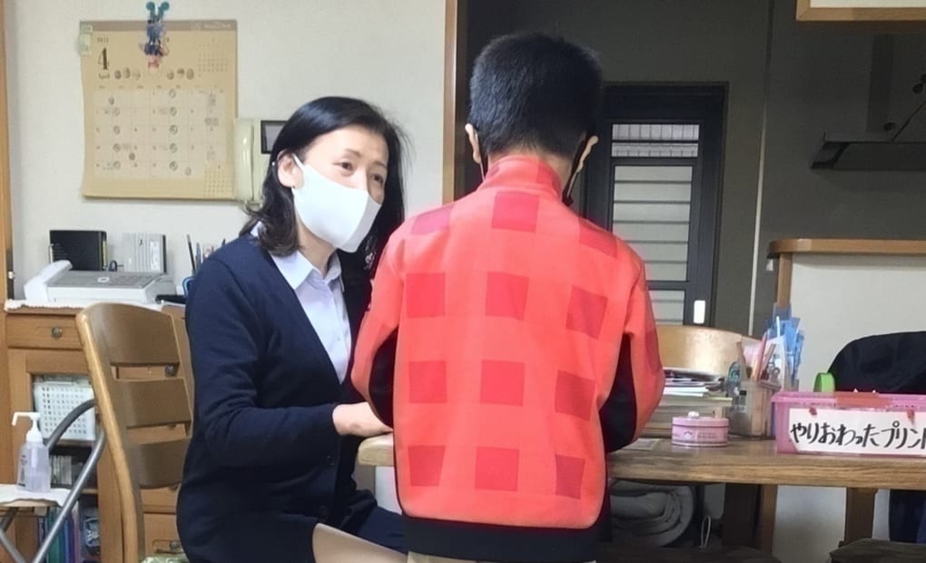 学研粟生外院教室の画像