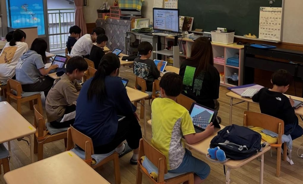 プログラミング教育 HALLO ILCA 都留校の画像