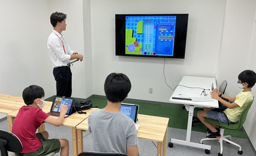 プログラミング教育 HALLO スクールIE 茨木春日丘校の画像