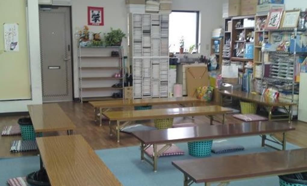 学研名東西教室の画像