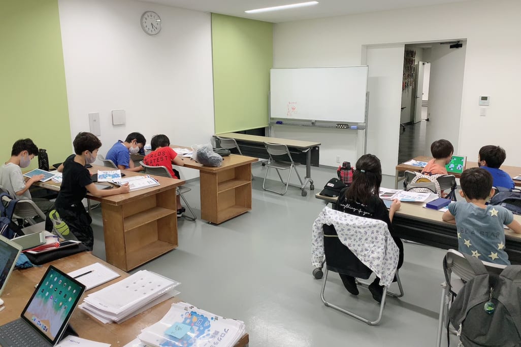 それぞれのペースでそれぞれのレベルに取り組んでいくのでみんな集中して取り組めています！