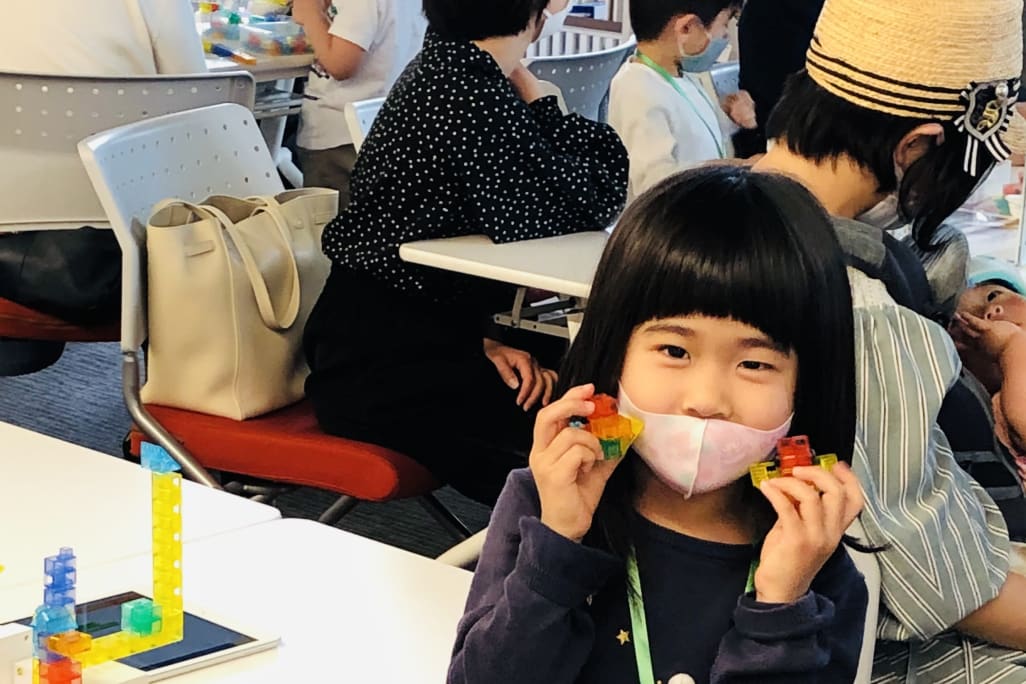 ブロックづくりは女の子も楽しめます