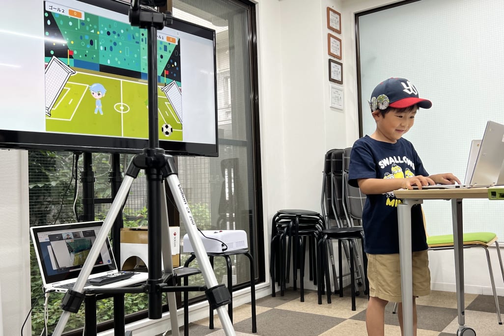 皆の前で堂々としたプレゼン！