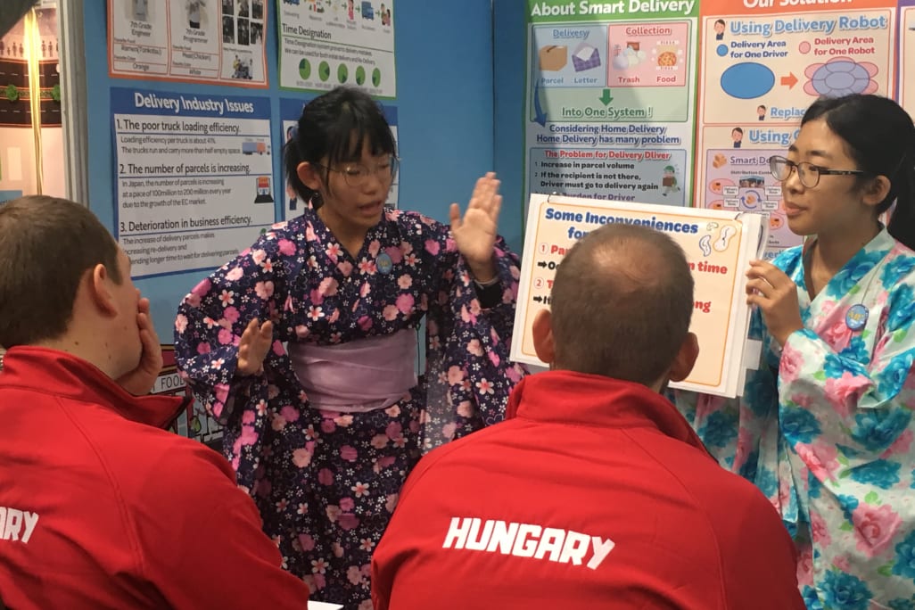 WRO2019ハンガリー国際大会オープンカテゴリー中学生の部「AR+」世界7位入賞（撮影：2019年11月）