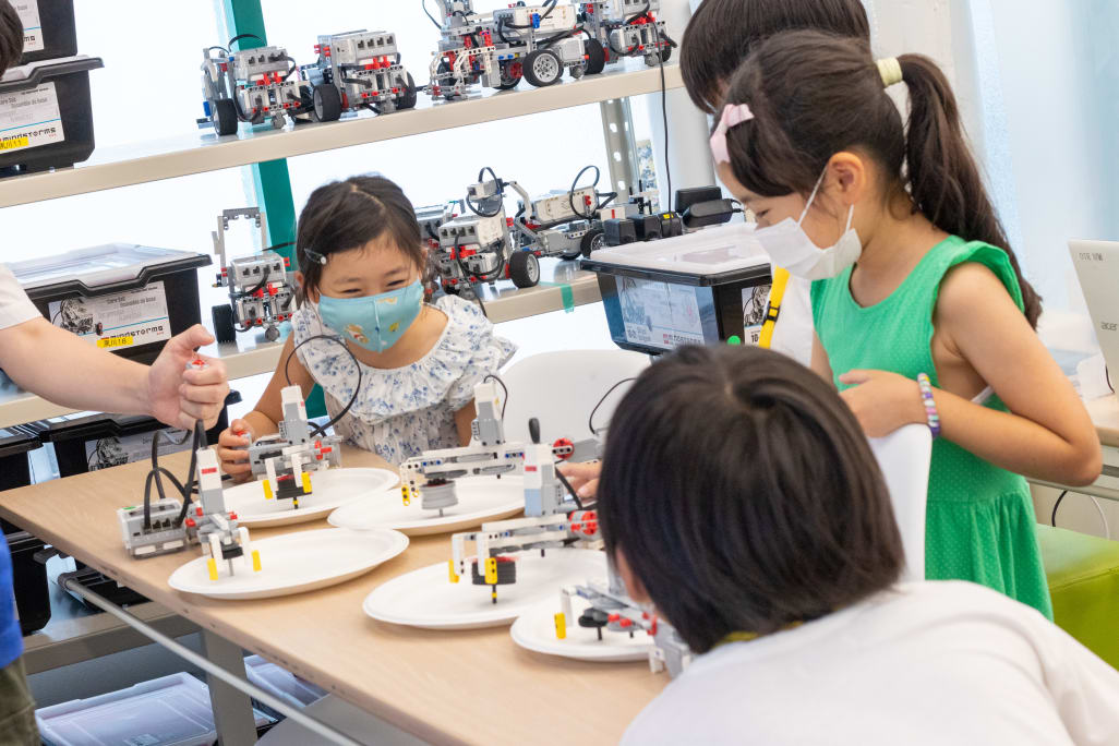 目標に向かって何度も失敗を繰り返す中で、解決すべき問題を見つける力を養います（撮影：2020年8月）