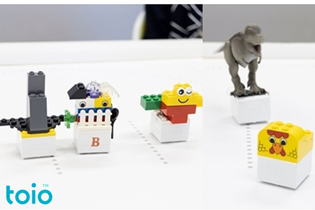 個性豊かなレゴ®を載せたtoio™