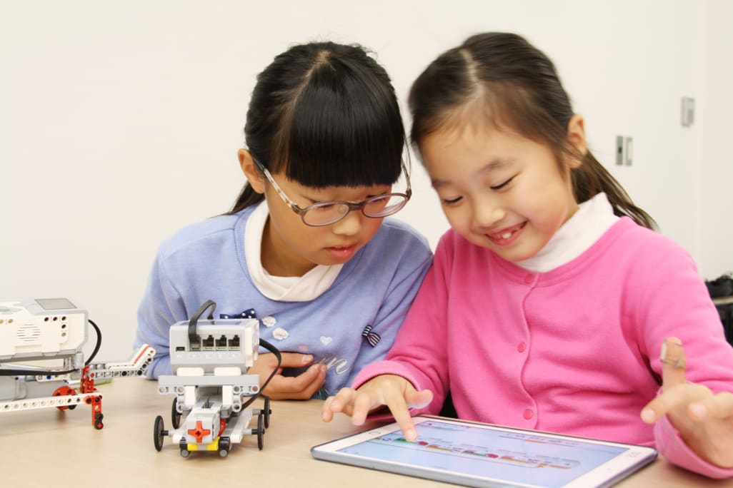 興味を持った物事に対して深く掘り下げる探求心を育みます