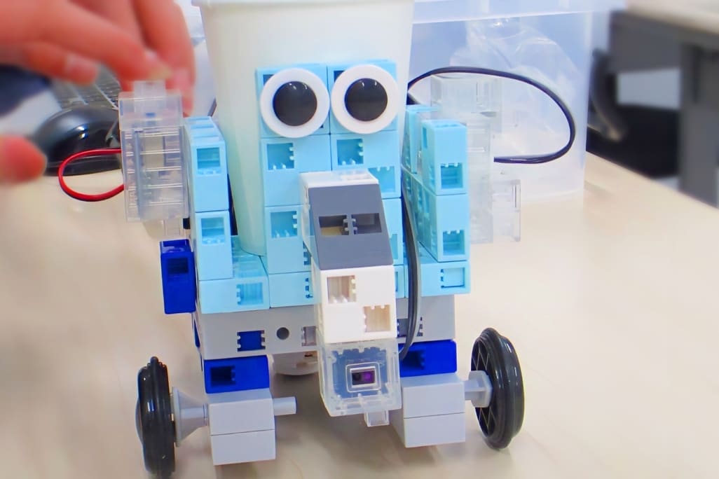 プロロボコースではロボット制御に挑戦！