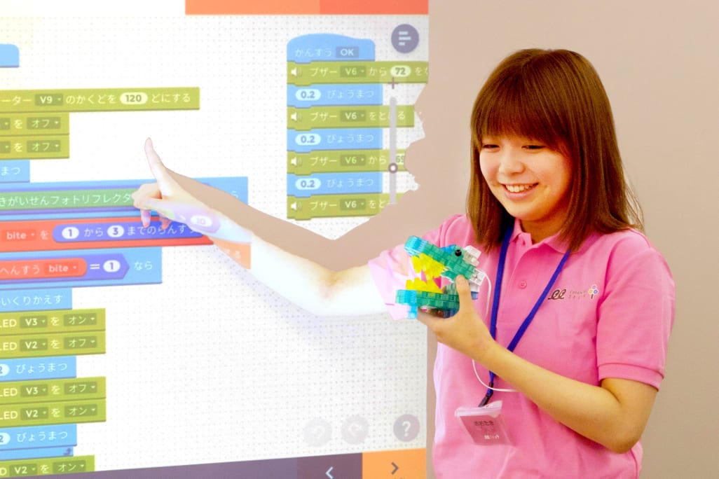 初めてでも安心、講師が優しく丁寧に指導します。