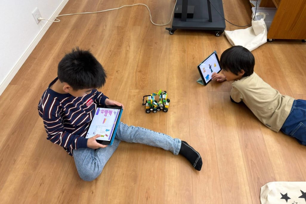レゴ® WeDo2.0を使った授業の様子