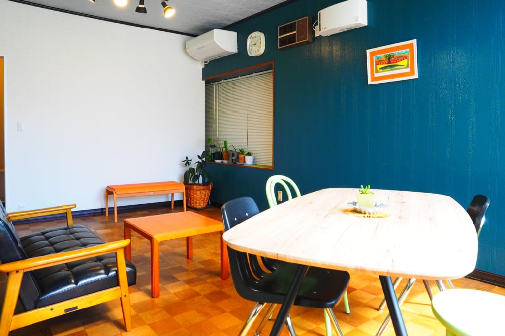 ラウンジ：休憩や待機するお部屋も用意