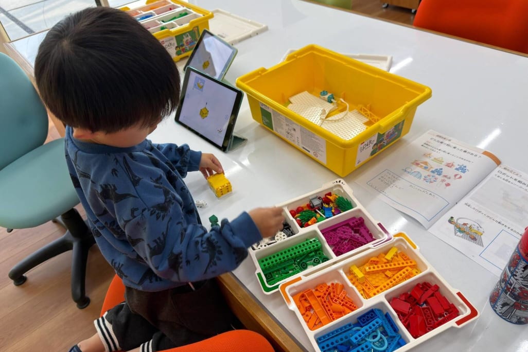 レゴ® WeDo2.0を使った授業の様子
