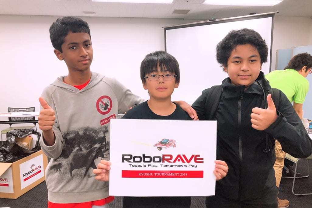 海外からの参加者との交流の様子