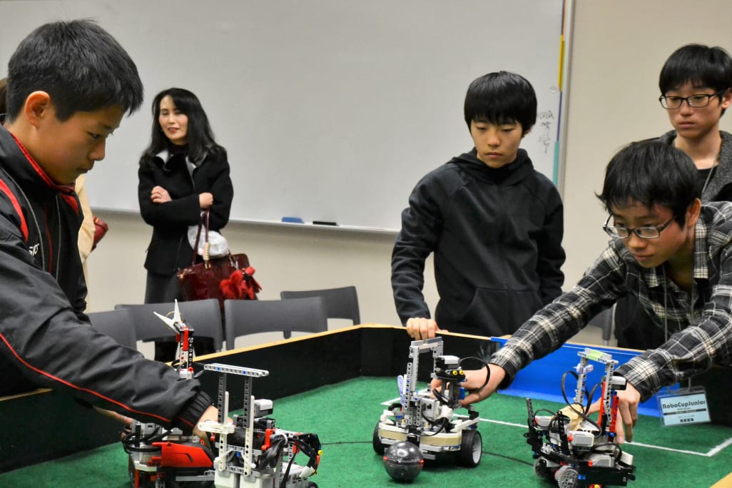 マインドストームEV3でRoboCupサッカー競技に挑戦