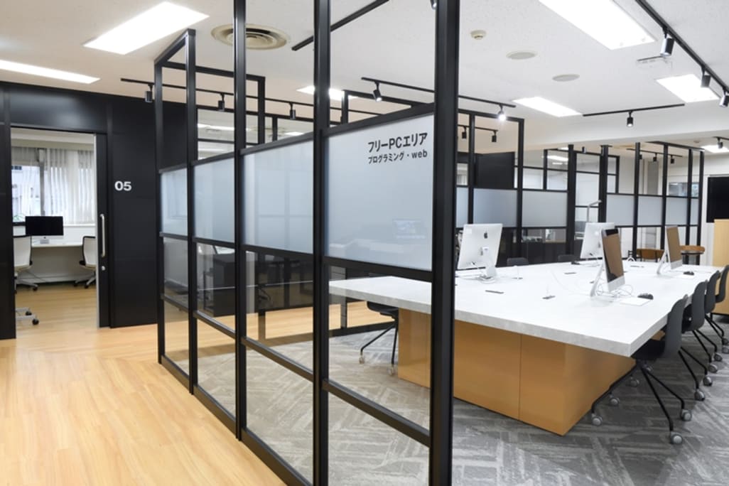 横浜フリースペース㈰ 