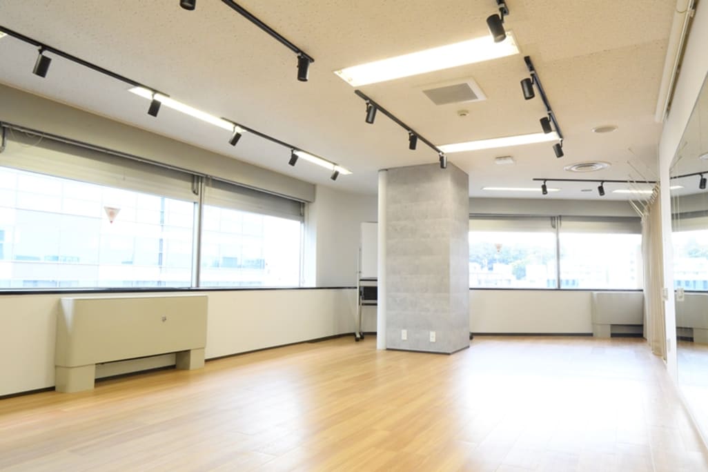 横浜スタジオ（９階）